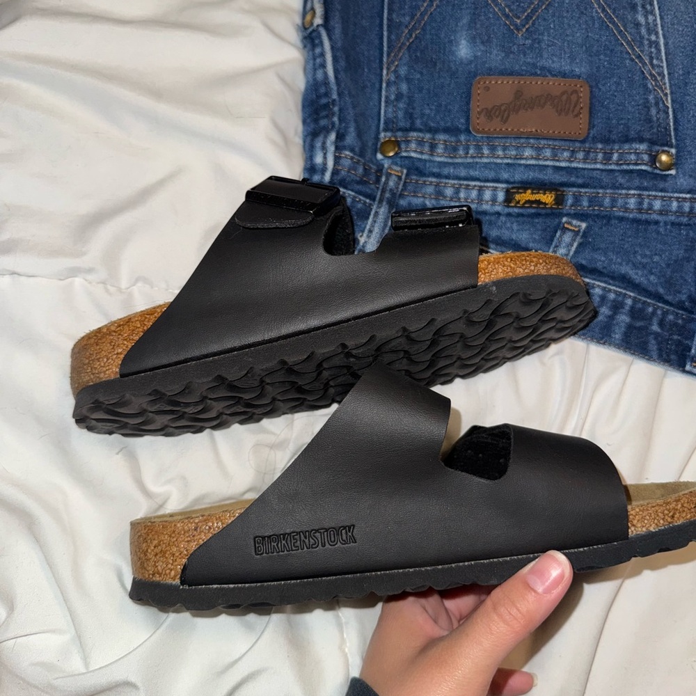 Birkenstock Arizona Black Sandals - Picture 2 of 6